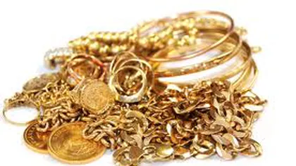Peste trei kilograme de bijuterii din aur, confiscate deoarece prezintă suspiciunea de a fi falsificate