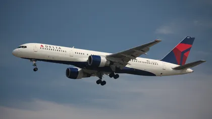 SUA: O aeronavă cu pasageri a aterizat de urgenţă din cauza unei fisuri în geamul din cockpit