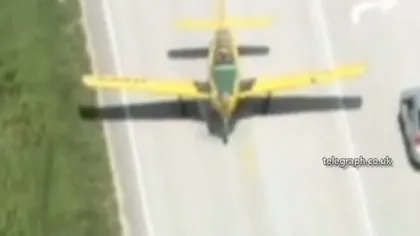 Aterizare de urgenţă pe o autostradă din SUA VIDEO