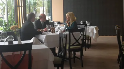 Întâlnire de taină: Traian Băsescu, Elena Udrea şi Emil Boc, la restaurant din Bucureşti