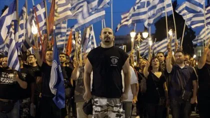 Parlamentul grec a ridicat imunitatea a trei deputaţi neonazişti pentru apartenenţă la o organizaţie CRIMINALĂ