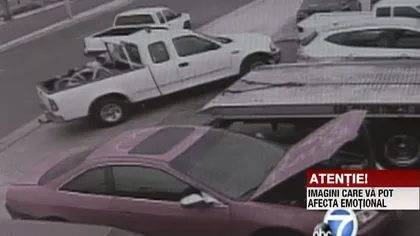 CUTREMURĂTOR: Un bătrân a fost călcat de maşină, chiar de hoţul care i-a furat vehiculul VIDEO