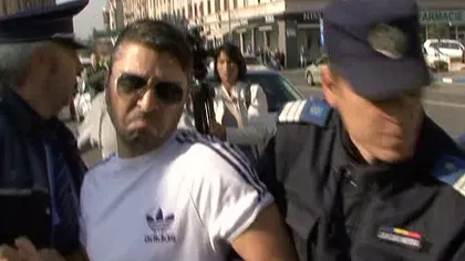 Suporterii Craiovei s-au revoltat în stradă. Fanii au protestat în faţa Primăriei VIDEO