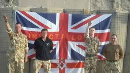 Scandal de proporţii în Marea Britanie: Doi soldaţi britanici din Afganistan fac salutul nazist FOTO