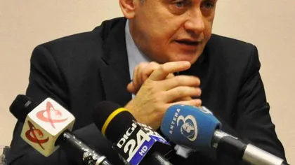 Antonescu: Pactul de coabitare dintre Băsescu şi Ponta este nefast, nesănătos şi cam în afara Constituţiei
