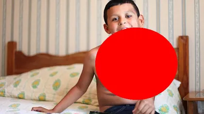 Trista poveste a unui BĂIAT de zece ani OBLIGAT să ia VIAGRA pentru a supravieţui unei boli GROAZNICE VIDEO