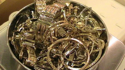 Bijuterii şi ceasuri de zeci de mii de euro, în declaraţiile de avere ale deputaţilor