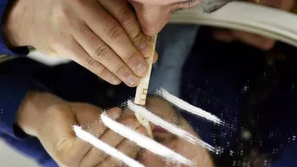 Aproape jumătate din consumatorii de droguri din Bucureşti iau cel puţin două tipuri de stupefiante