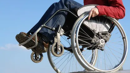 Amendă pentru două bănci care au refuzat credite unor persoane cu dizabilităţi