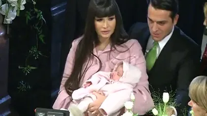 Nepoata preşedintelui Băsescu a fost botezată. Vezi ce semnificaţie are numele Sofia Anais. PRIMELE IMAGINI