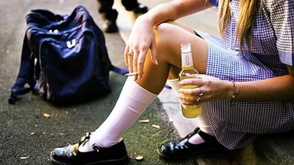 Peste 80% dintre elevii din Capitală cu vârste între 14 şi 16 ani au consumat alcool
