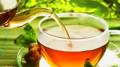 Descoperă ceaiurile delicioase care te ajută să slăbeşti