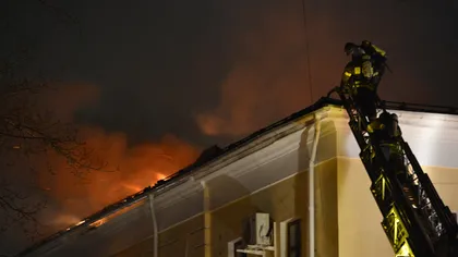 Incendiu de amploare la Moscova: 350 de persoane au fost evacuate