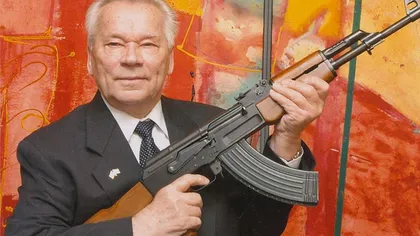 KALAŞNIKOV, inventatorul celebrei puşti de asalt sovietice, a ajuns la TERAPIE INTENSIVĂ