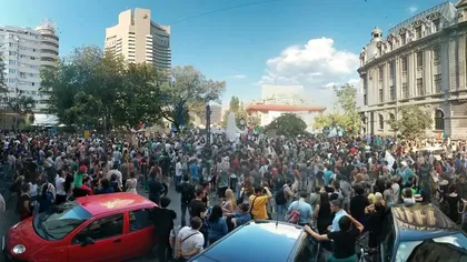 62 de protestatari sancţionaţi după protestul de duminică împotriva proiectului Roşia Montană