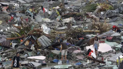 HAOS ÎN FILIPINE: Opt morţi, după prăbuşirea zidului unui depozit de orez jefuit de localnici