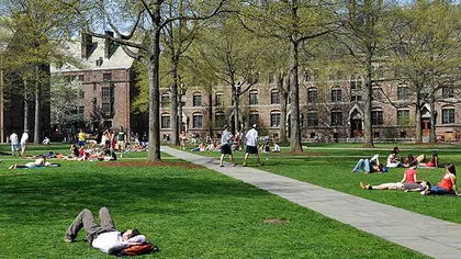 Campusul Universităţii Yale, ÎNCHIS. Studenţii s-au baricadat în cămine din cauza unui suspect înarmat