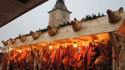 BUNĂTĂŢI de Crăciun în centrul Braşovului. Se va sacrifica porcul şi se va face POMANA PORCULUI VIDEO