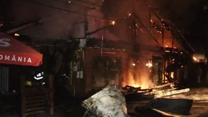 INCENDIU puternic în Târgu-Jiu. Un magazin şi o brutărie au ars din temelii VIDEO