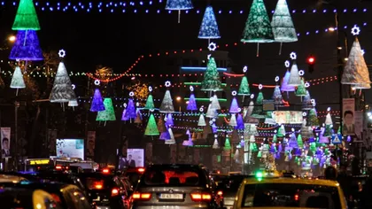 Se aprind luminiţele de sărbători în Capitală. Vezi şi unde se organizează târgurile de Crăciun