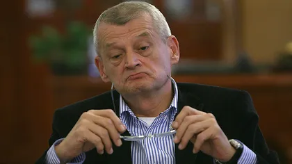Sorin Oprescu vrea să îi facă bust turnat în bronz preşedintelui Traian Băsescu VIDEO