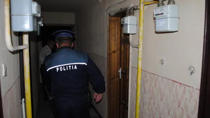 MACABRU. Un bărbat a fost găsit în stare de PUTREFACŢIE în propriul apartament