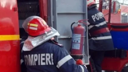 Doi oameni au murit într-un incendiu produs într-o garsonieră din Bucureşti