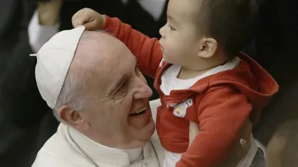 Sărbătoare la Vatican: Papa Francisc împlineşte 77 de ani. Ce face Suveranul Pontif de ziua lui