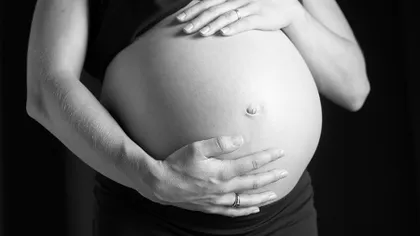 Cazul MEDICAL ce a şocat GINECOLOGII: O mamă a păstrat în PÂNTECE ZECE FETUŞI după un tratament de fertilitate