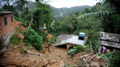 Ploile torenţiale fac victime în Brazilia: Şase persoane au murit în urma alunecărilor de teren