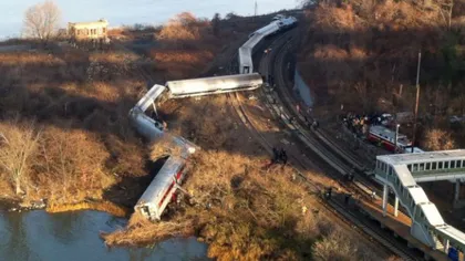 Conductorul trenului care a deraiat în Bronx adormise în timp ce conducea