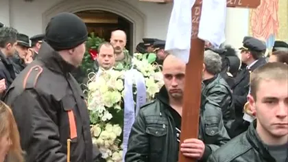 Adrian Iovan a fost înmormântat. La funeralii au fost prezenţi peste 1.000 de oameni