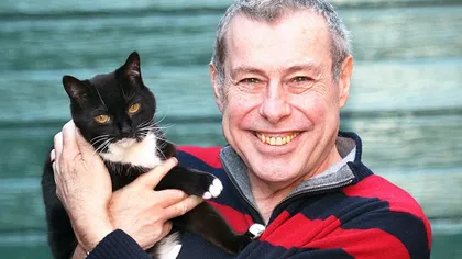 Pisica erou: Cum i-a salvat viaţa unui bărbat care a suferit un atac de cord