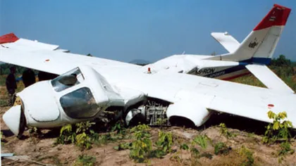 Un avion, aterizat forţat în Munţii Apuseni. Victimele au fost găsite, două fiind inconştiente