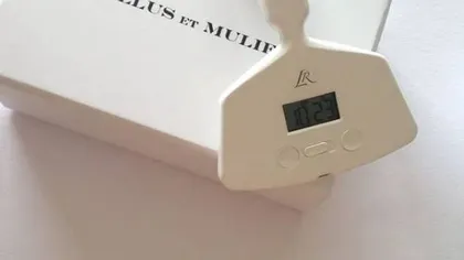 Gadgetul dorit de toate femeile: Ceasul care te trezeşte cu un orgasm VIDEO