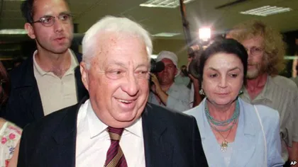 ARIEL SHARON A MURIT: Trupul neînsufleţit al fostului premier israelian va fi înmormântat lângă SOŢIA ROMÂNCĂ