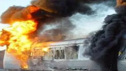 Panică pe calea ferată: Un tren internaţional a luat foc în Mureş