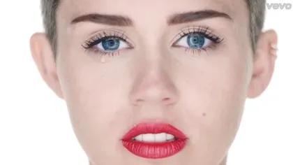Două videoclipuri cu Miley Cyrus şi Britney Spears, INTERZISE de CNA în Franţa VIDEO
