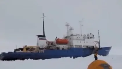 Chinezii şi australienii şi-au dat mâna pentru a salva pasagerii unei nave ruseşti blocate în Antarctica