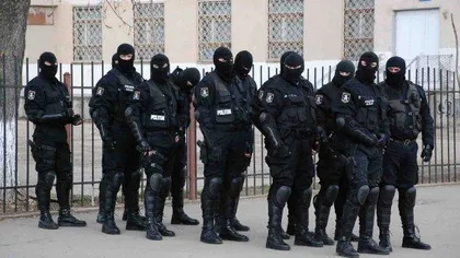 Percheziţii de amploare în Bucureşti şi 6 judeţe. Sunt căutate zeci de persoane suspectate de evaziune fiscală