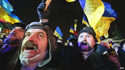 CRIZA DIN UCRAINA: Opoziţia continuă lupta, UE cere puterii de la Kiev să-şi respecte promisiunile
