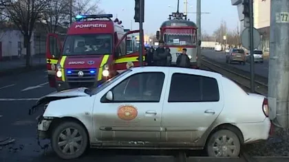 Accident grav în Arad. Patru persoane au fost rănite VIDEO