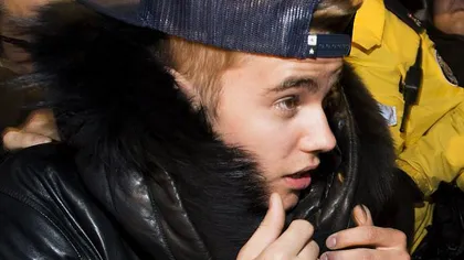 Justin Bieber a luat-o razna: A fumat atât de multă marijuana în avion, încât pilotul şi-a pus masca de oxigen