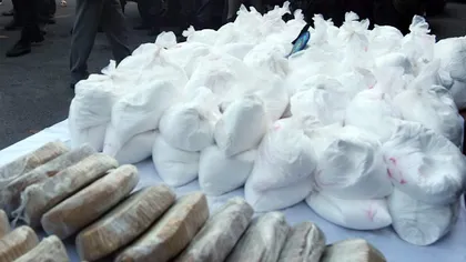 Un libanez şi un francez, prinşi cu 30 de kilograme de cocaină în Portul Constanţa