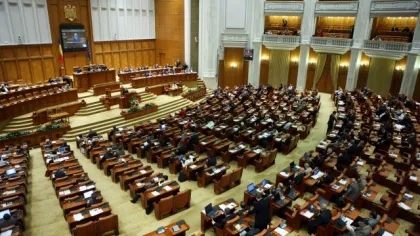 Victor Ciorbea a fost validat de Parlament la conducerea instituţiei Avocatul Poporului