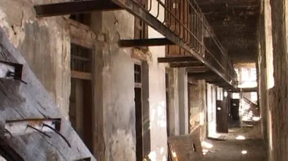 Acoperişul unei închisori din Prahova s-a prăbuşit