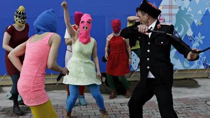 SOCI 2014: Grupul Pussy Riot a postat pe YouTube un clip 'anti-Putin' filmat la Soci VIDEO