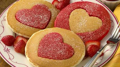 Ziua îndrăgostiţilor: Papanaşii şi clătitele, cele mai comandate deserturi în această zi