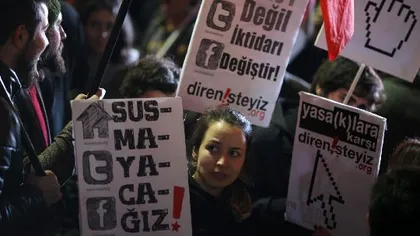 Legea Internetului agită spiritele la Istanbul. Protestatarii au ieşit în stradă