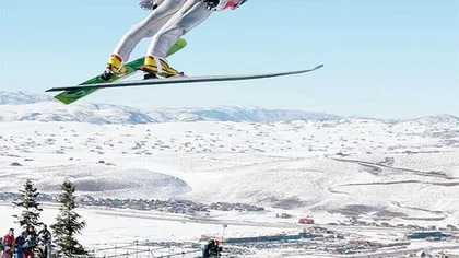 PREMIERĂ. România găzduieşte concursuri de Cupă Mondială feminină la sărituri cu schiurile